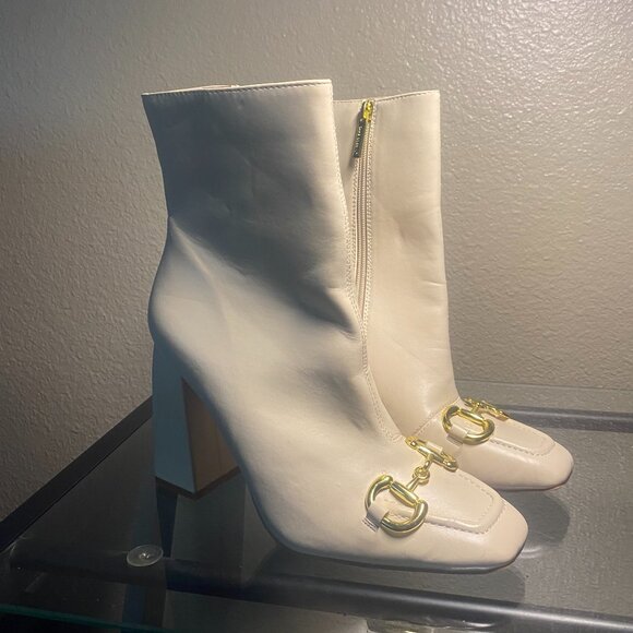 Cape Robbin Boots - Picture 2 of 11